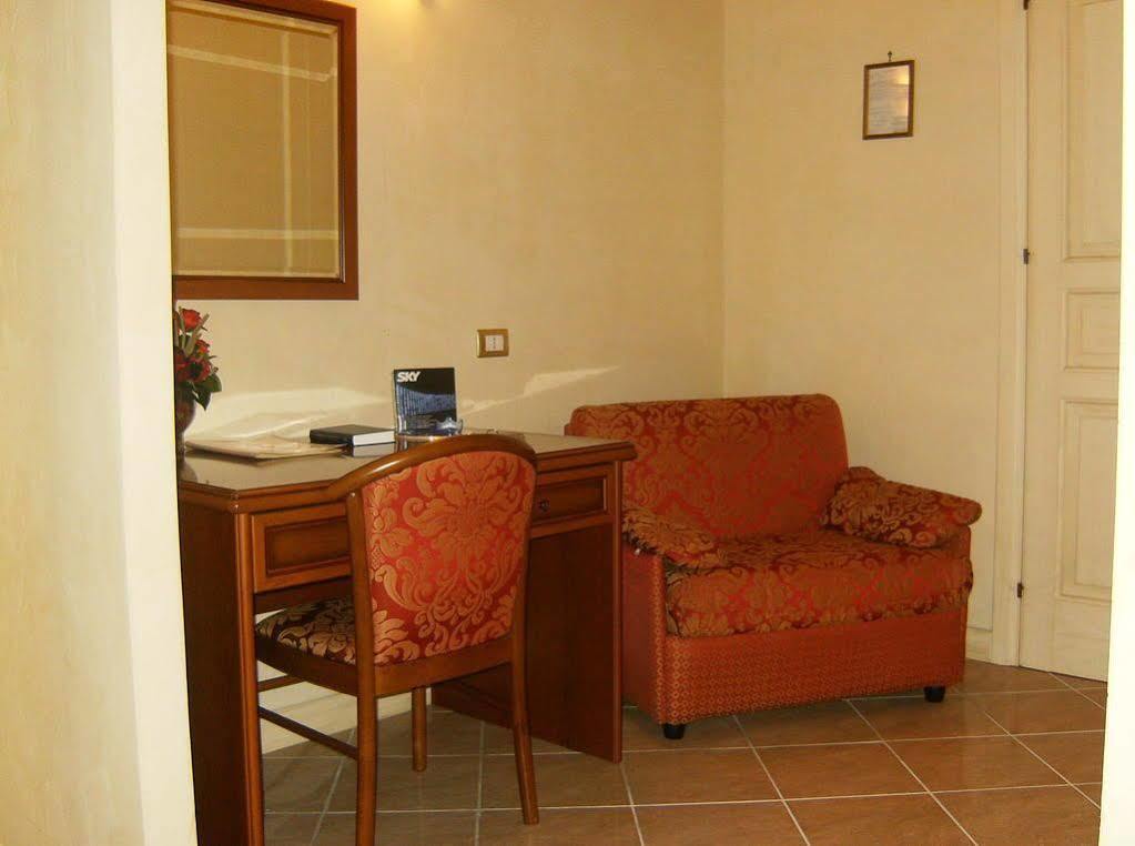 Hotel Centrale Bagheria Buitenkant foto