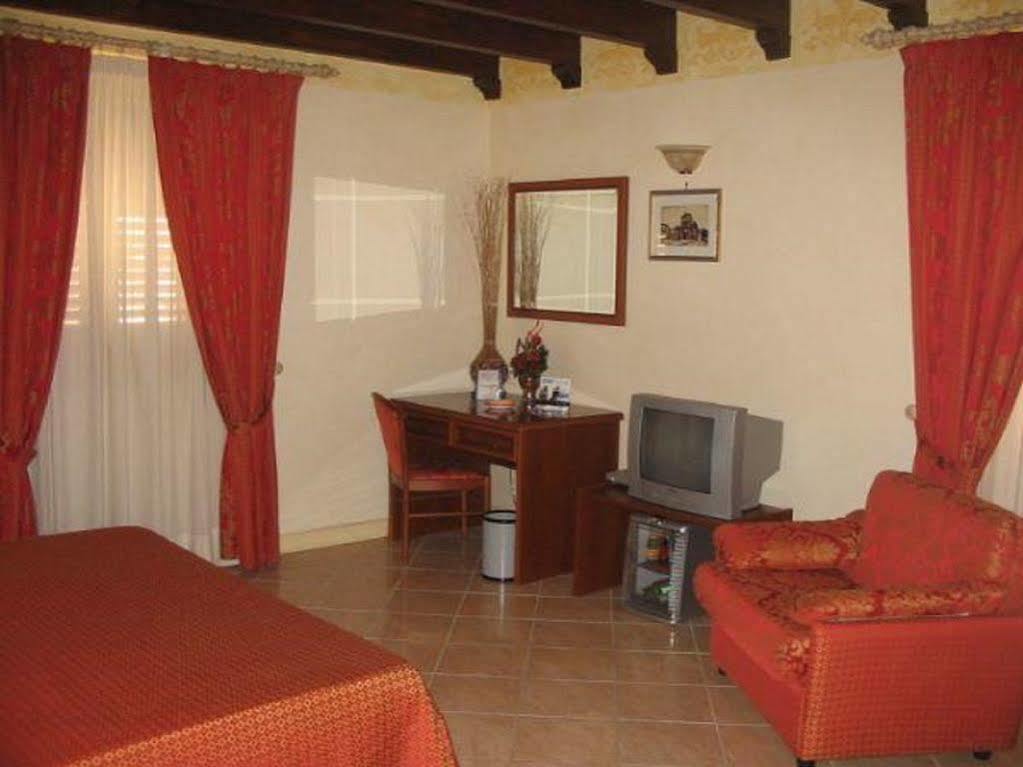 Hotel Centrale Bagheria Buitenkant foto
